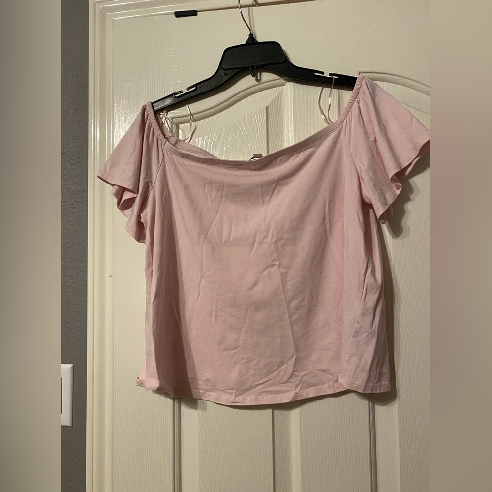 Guess off-shoulder top
